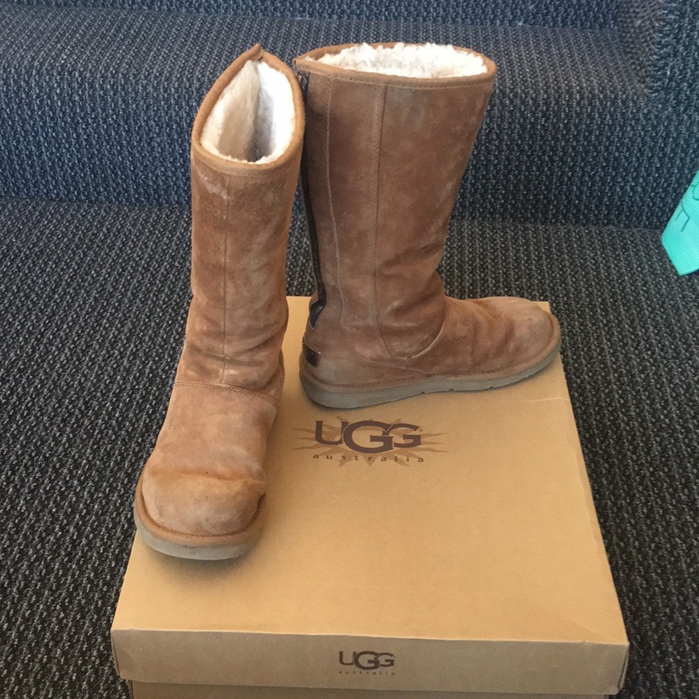 Ugg Australia size 8 Knightsbridge boots